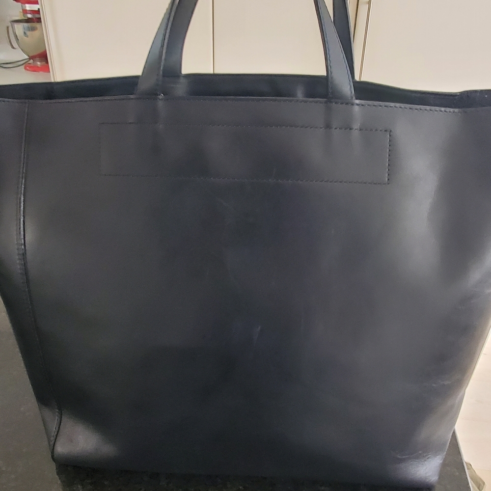 Tumi "Boulevard" Large Structured Black Leather T… - image 5